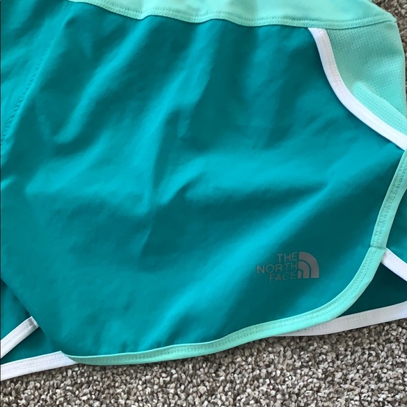The North Face Teal Green Running Shorts Flash Dry - Picture 2 of 7
